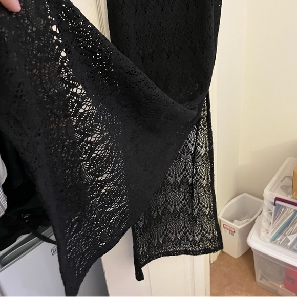 Black Quartered Sleeved Maxi - Picture 6 of 6